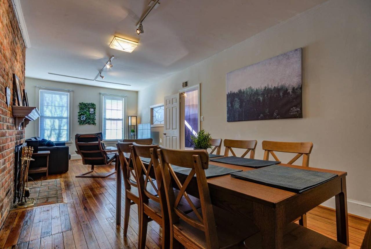 3br Colonial House W Parking By Cozysuites Holiday home