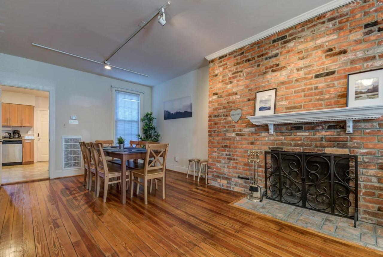 3br Colonial House W Parking By Cozysuites